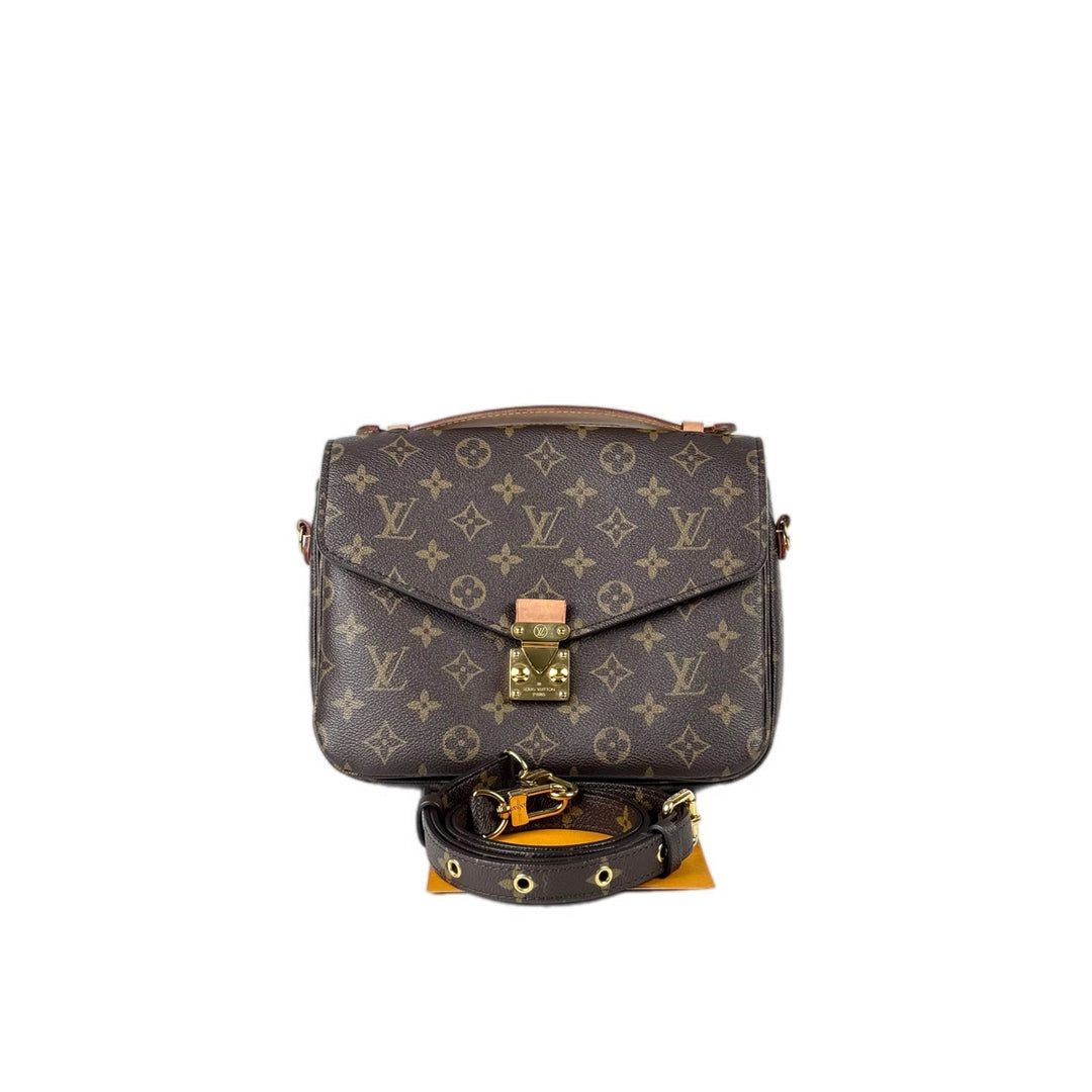 Louis Vuitton Pochette Métis Bag