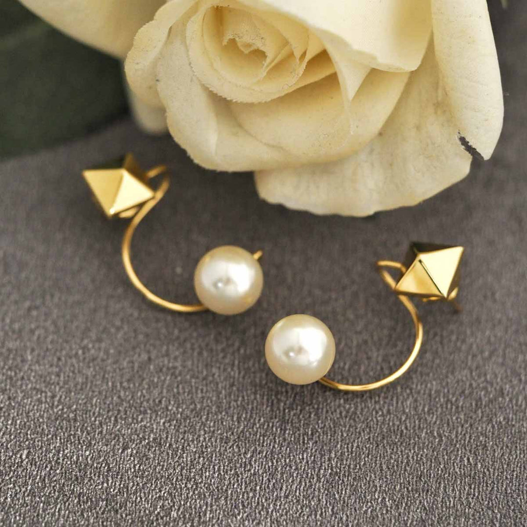 Valentino  Pearl Stud Earring