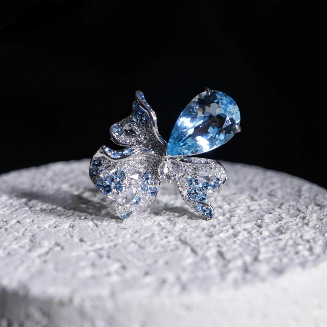 Natural Santa Maria Color Aquamarine Stone 3D Orchid Ring 4.84ct+0.782ct, Diamond 0.936ct 18K Gold GUILD