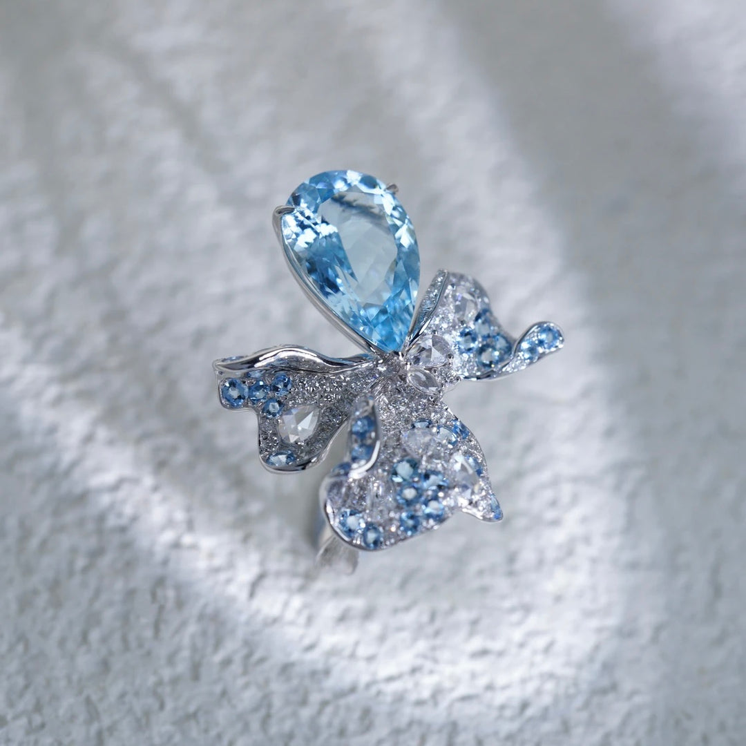 Natural Santa Maria Color Aquamarine Stone 3D Orchid Ring 4.84ct+0.782ct, Diamond 0.936ct 18K Gold GUILD