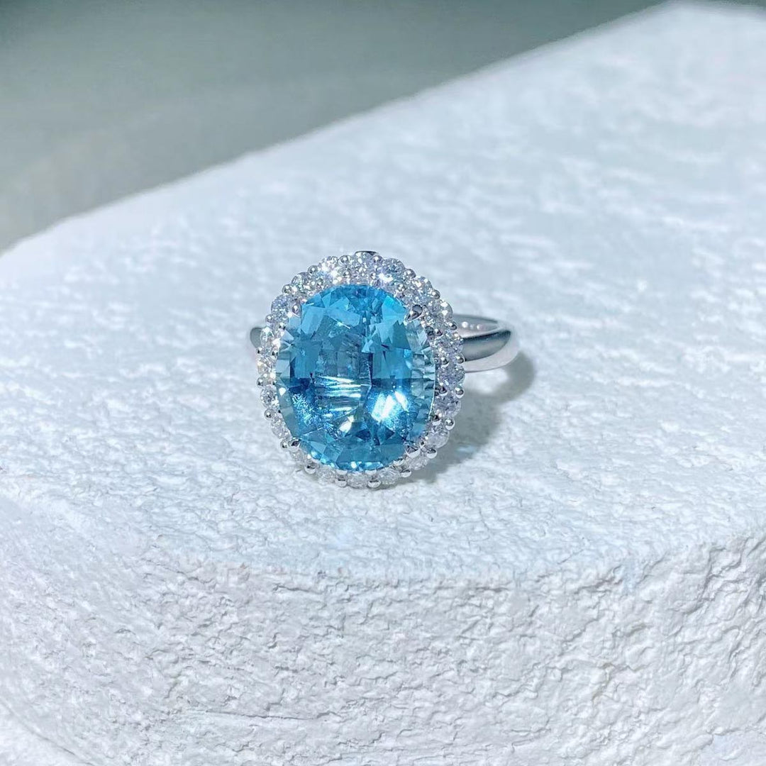 Natural Santa Maria Aquamarine Ring D5.04ct d0.61ct. 18K Gold GUILD