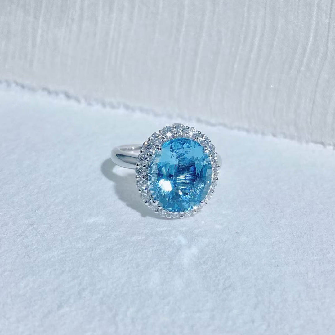 Natural Santa Maria Aquamarine Ring D5.04ct d0.61ct. 18K Gold GUILD