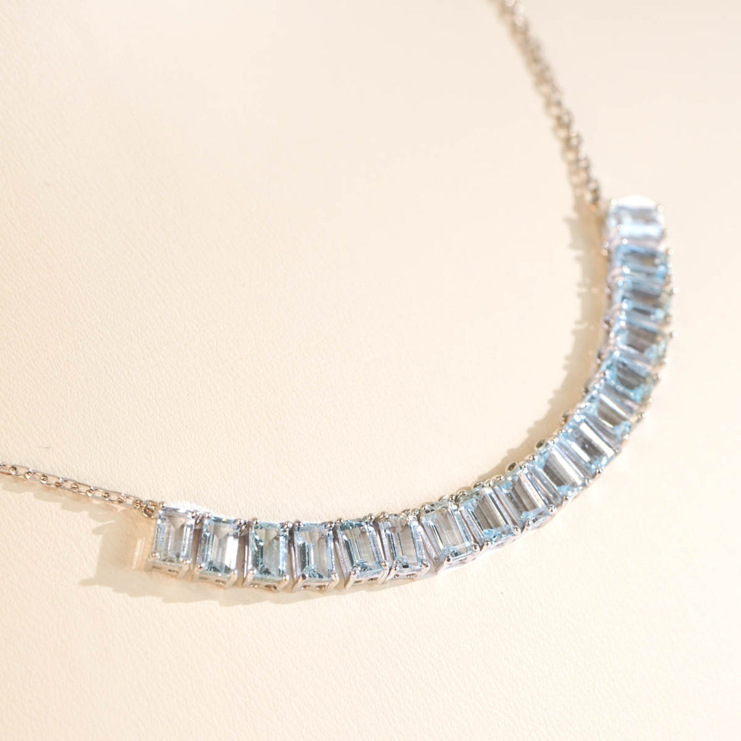 Natural Aquamarine Stone Necklace 6.3ct 18k Gold