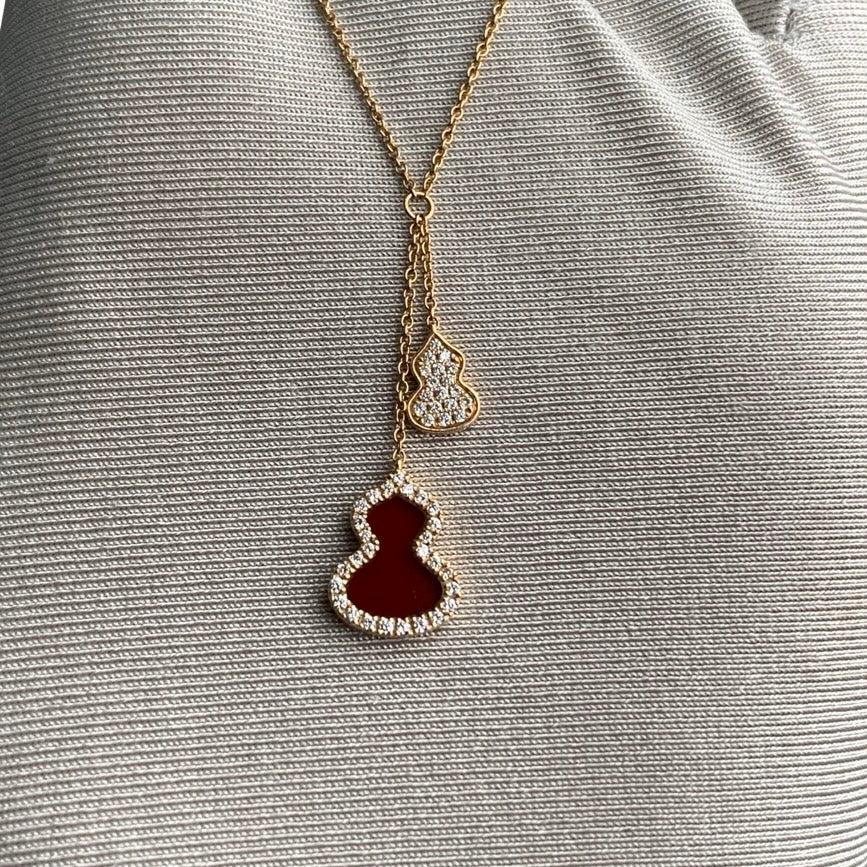 Qeelin Wulu Necklace Ggate 18k Rose Gold Diamonds