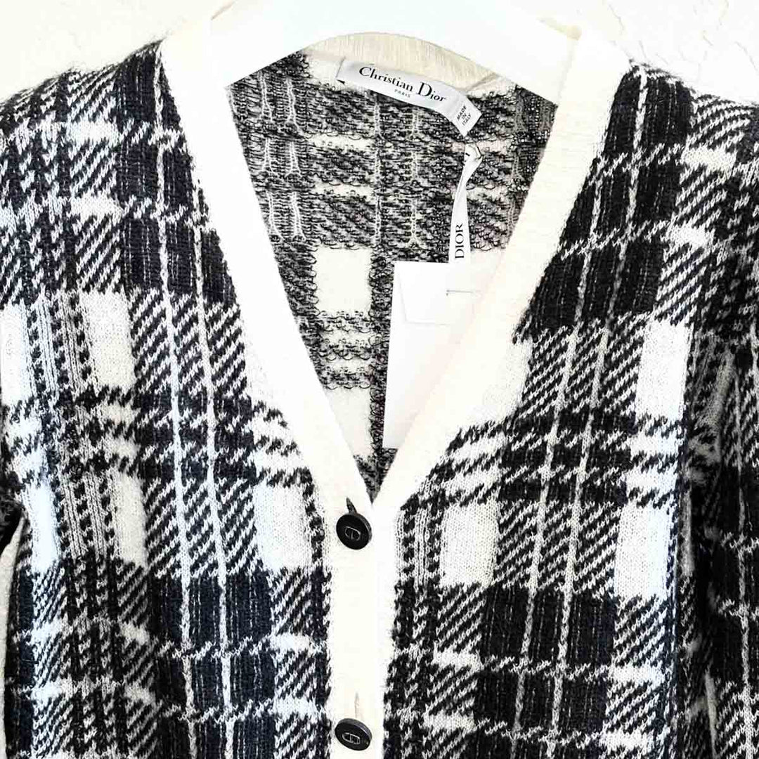 Dior Black/White Knitwear Cardigan #36 | JK Store Dior Black/White Knitwear Cardigan #36 | JK Store