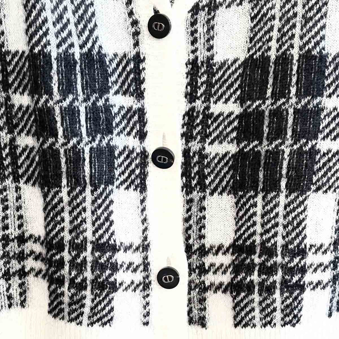 Dior Black/White Knitwear Cardigan #36 | JK Store Dior Black/White Knitwear Cardigan #36 | JK Store