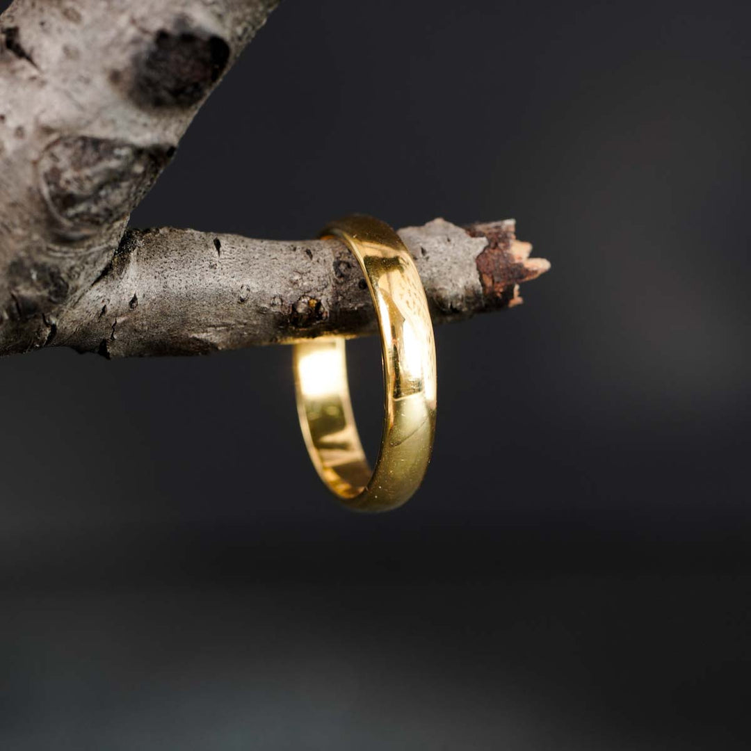 18K Solid Yellow Gold Ring 4.69g