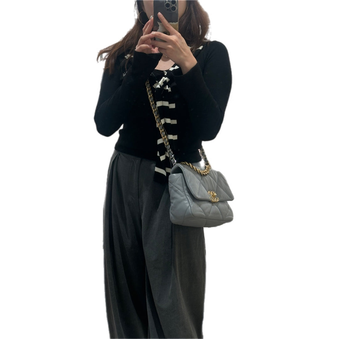 Chanel 19 Small Bag Grey