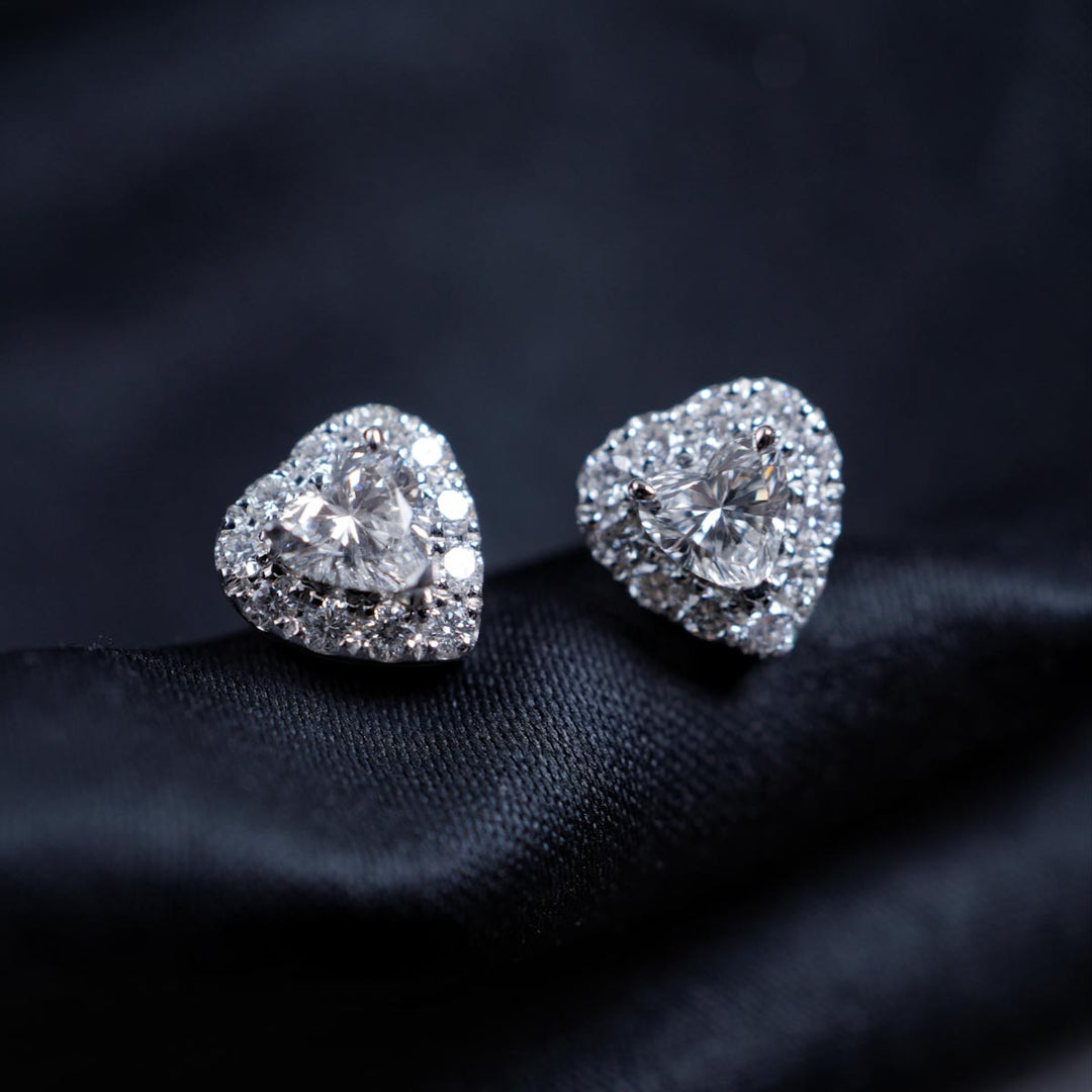 Natural White Diamond Heart Stud Earrings D:0.50ct, d:0.66ct, 18K Gold
