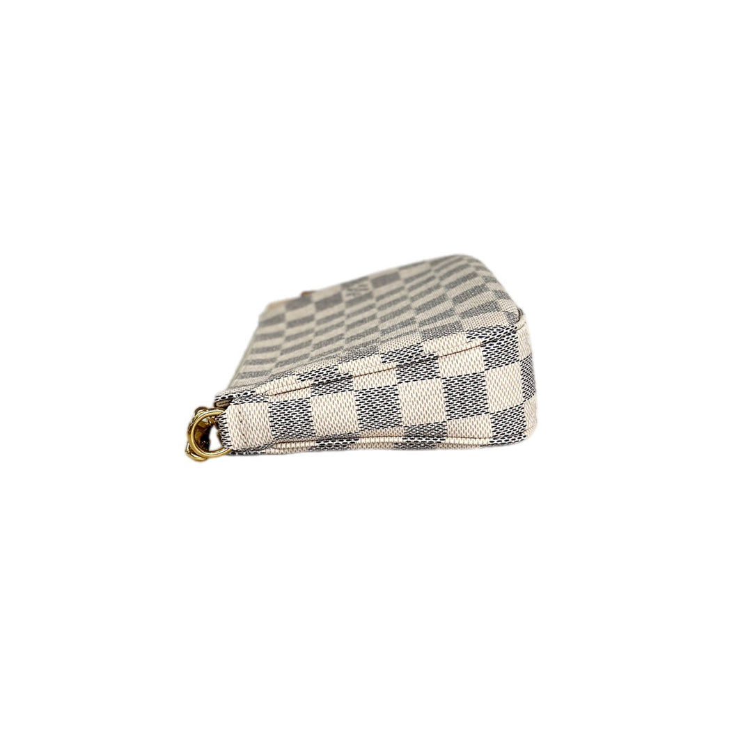 Louis Vuitton Damier Pochette Bag