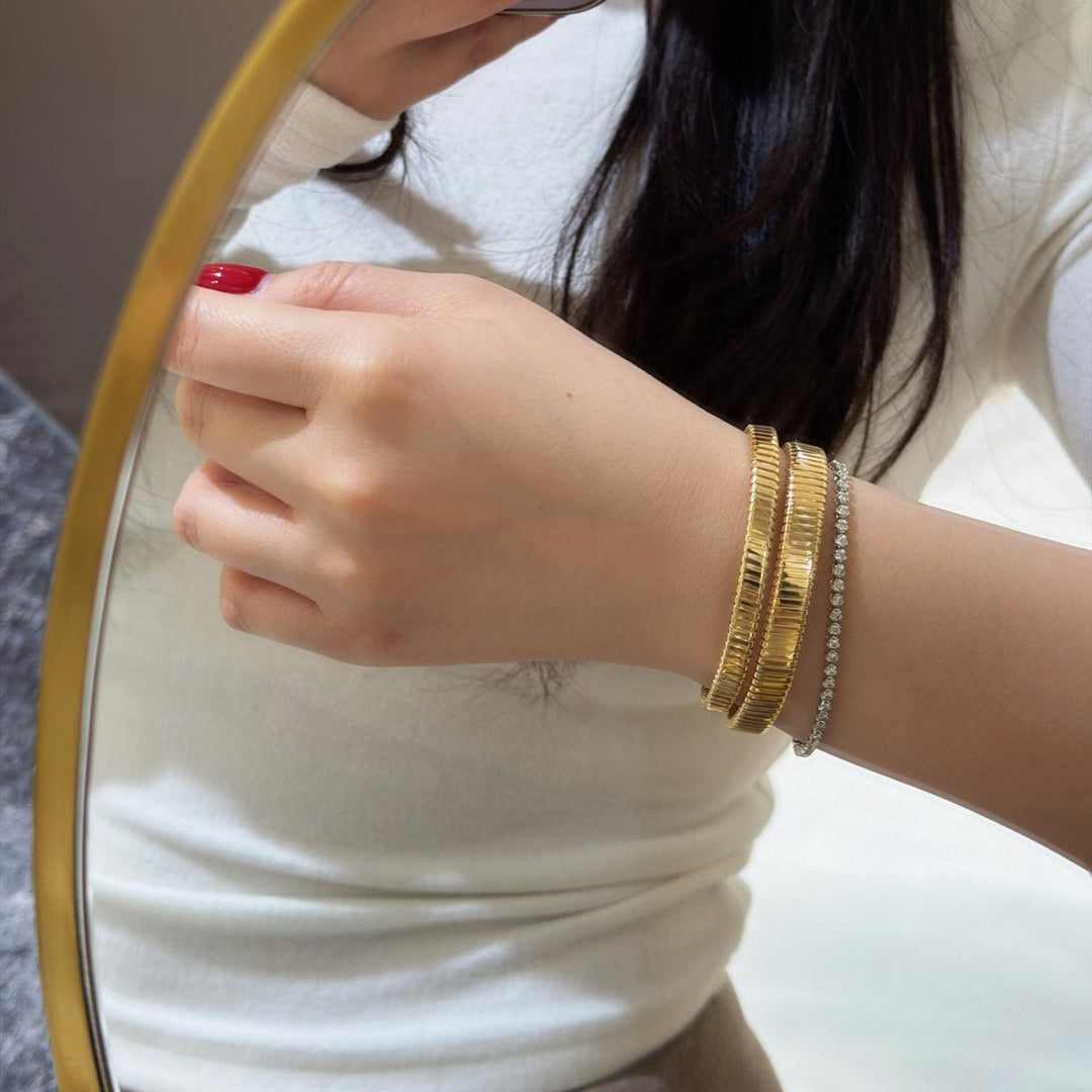 18K Solid Yellow Gold Stripe Bracelet, 6mm 11.85g
