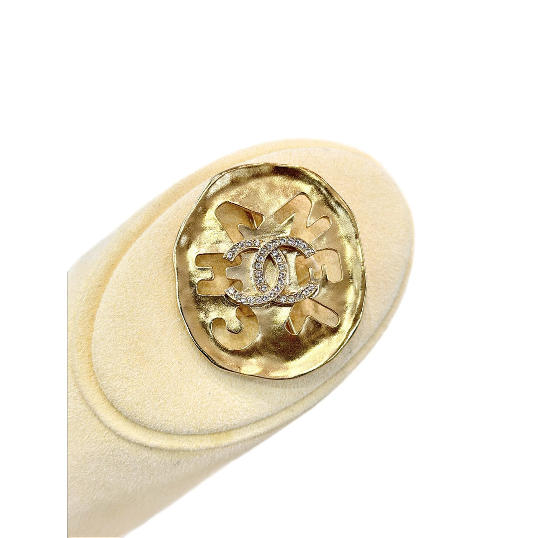 Chanel Oval CC Iconic Brooch