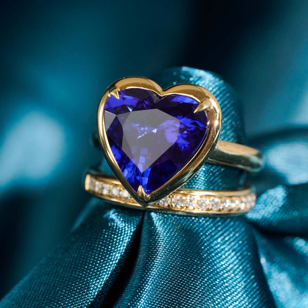 Natural Royal Blue Color Tanzanite Stone Ring 5.63ct, Diamond 0.24ct 18K Gold