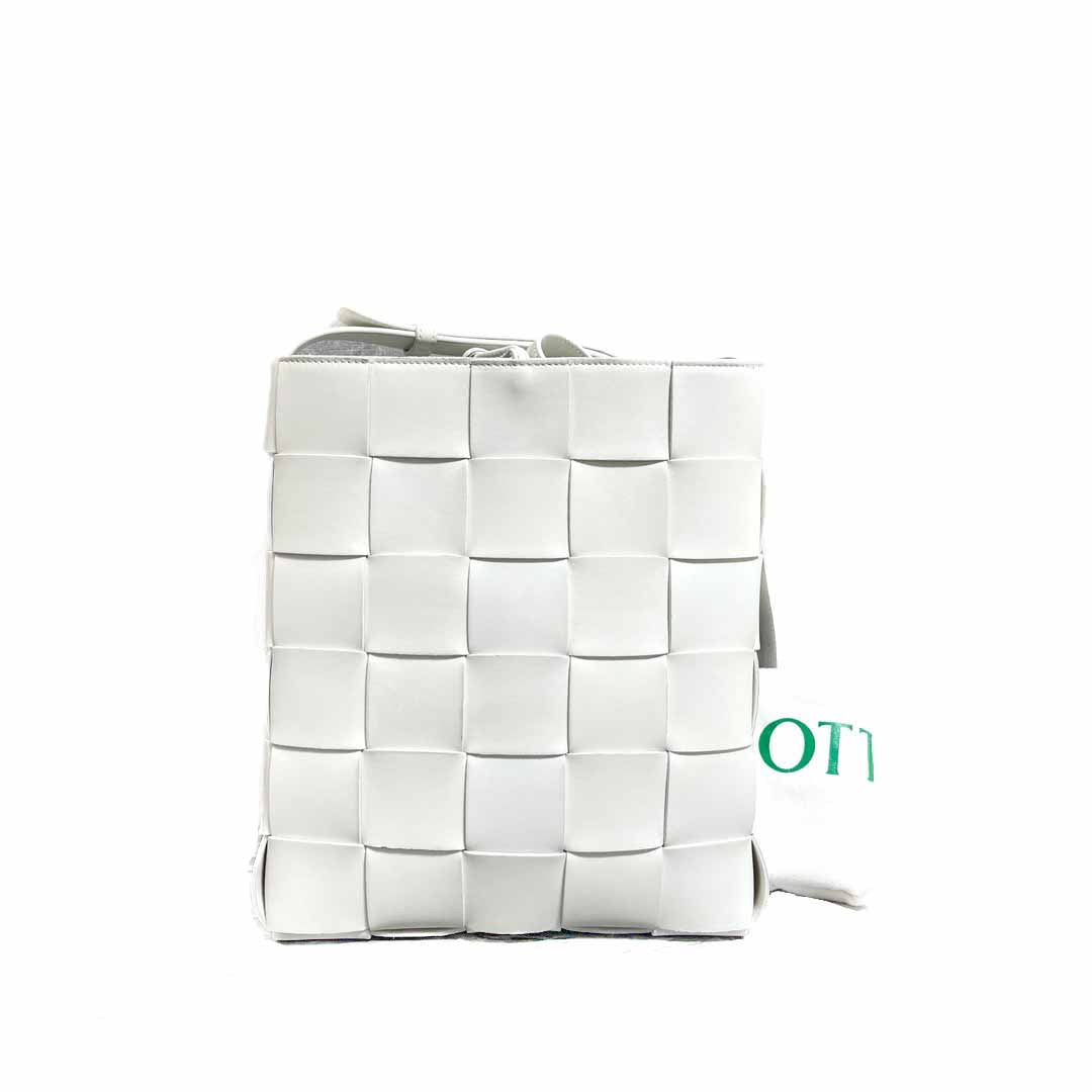 Bottega Veneta Large Cassette White Tote Bag