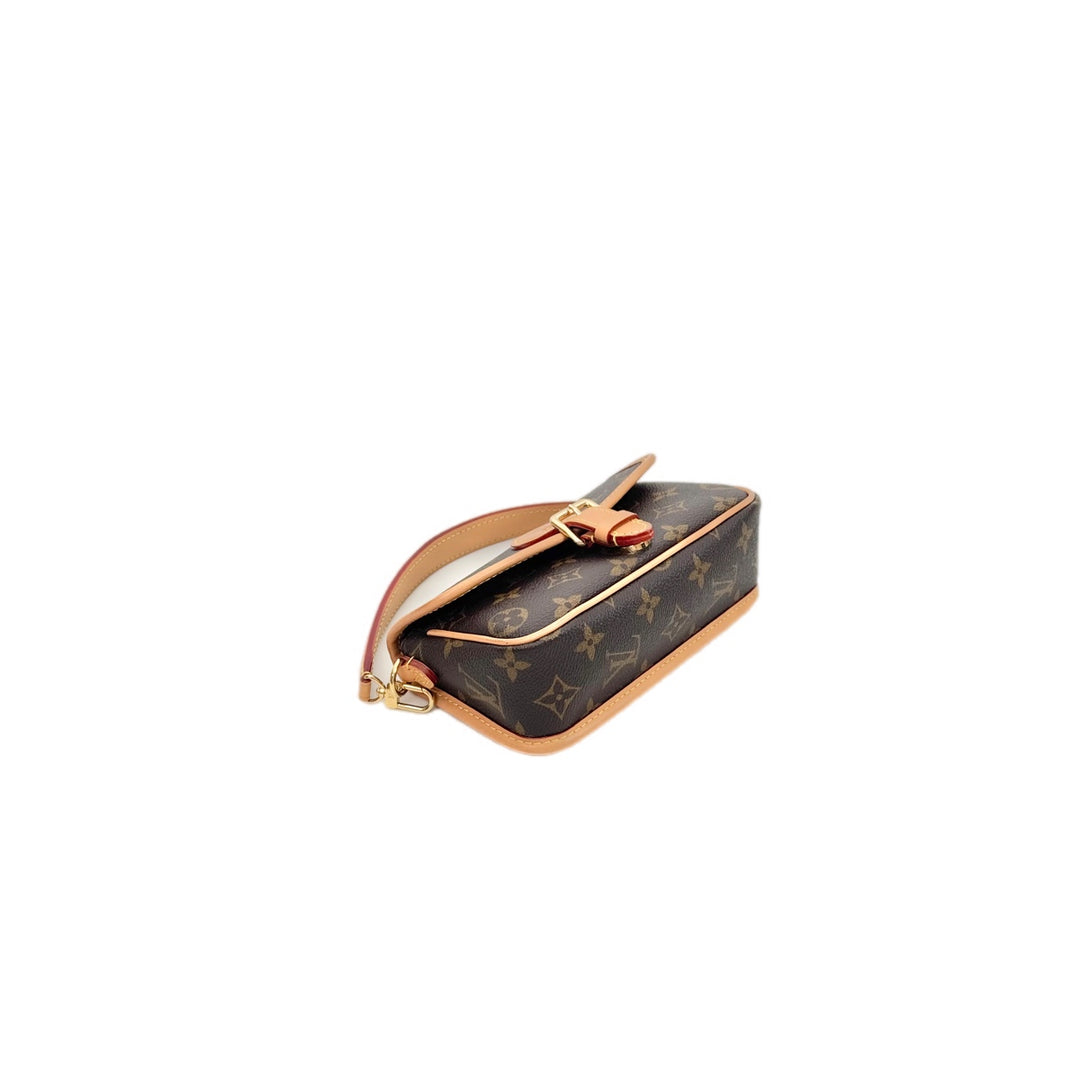 Louis Vuitton Diane Nano Bag