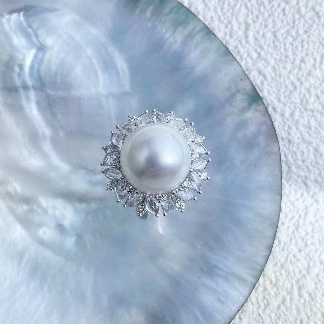 South Sea White Pearl Diamond Ring 13.2-13.3mm d1.25ct, 18K Gold