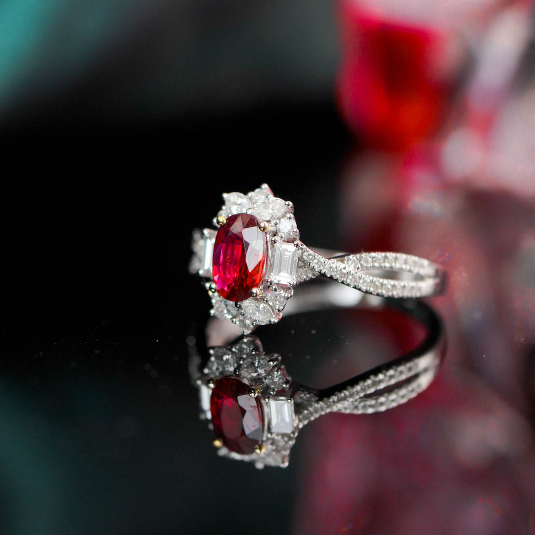 Natural Pigeon Blood Ruby Stone Ring 0.63ct, Diamond 0.52ct 18K Gold