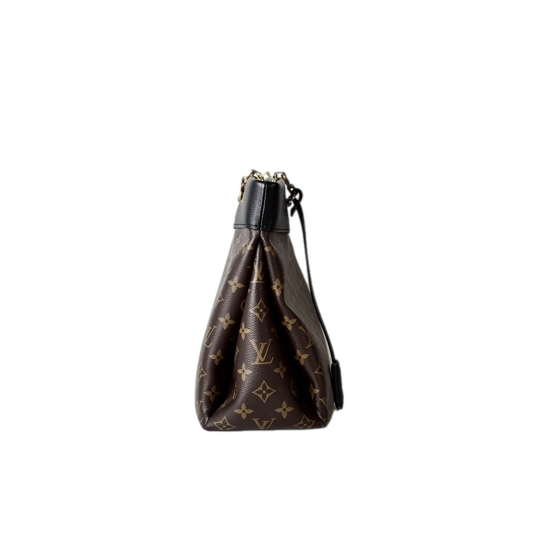 Louis Vuitton Pallas Shopper Bags