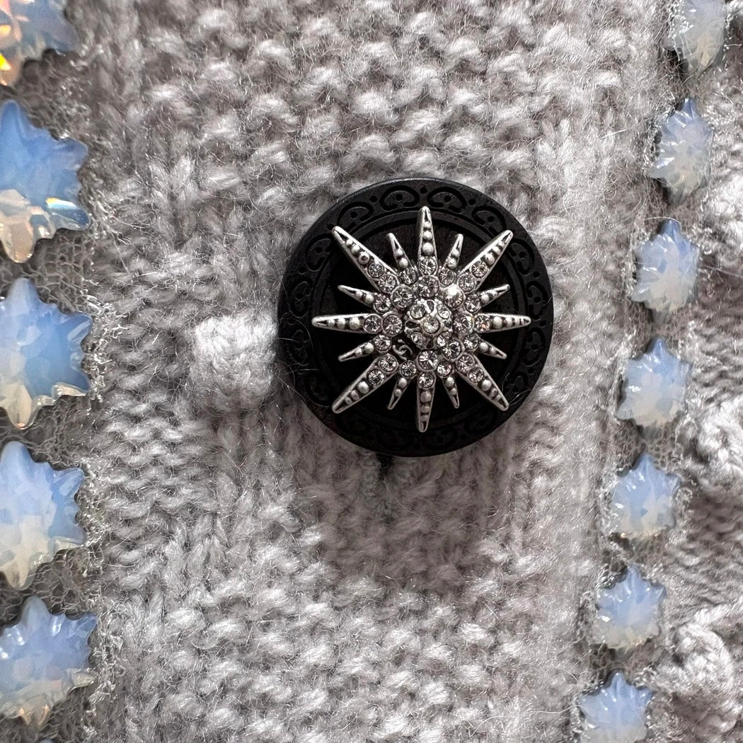 Chanel 15A Paris-Salzburg Grey Cashmere Cardigan #40