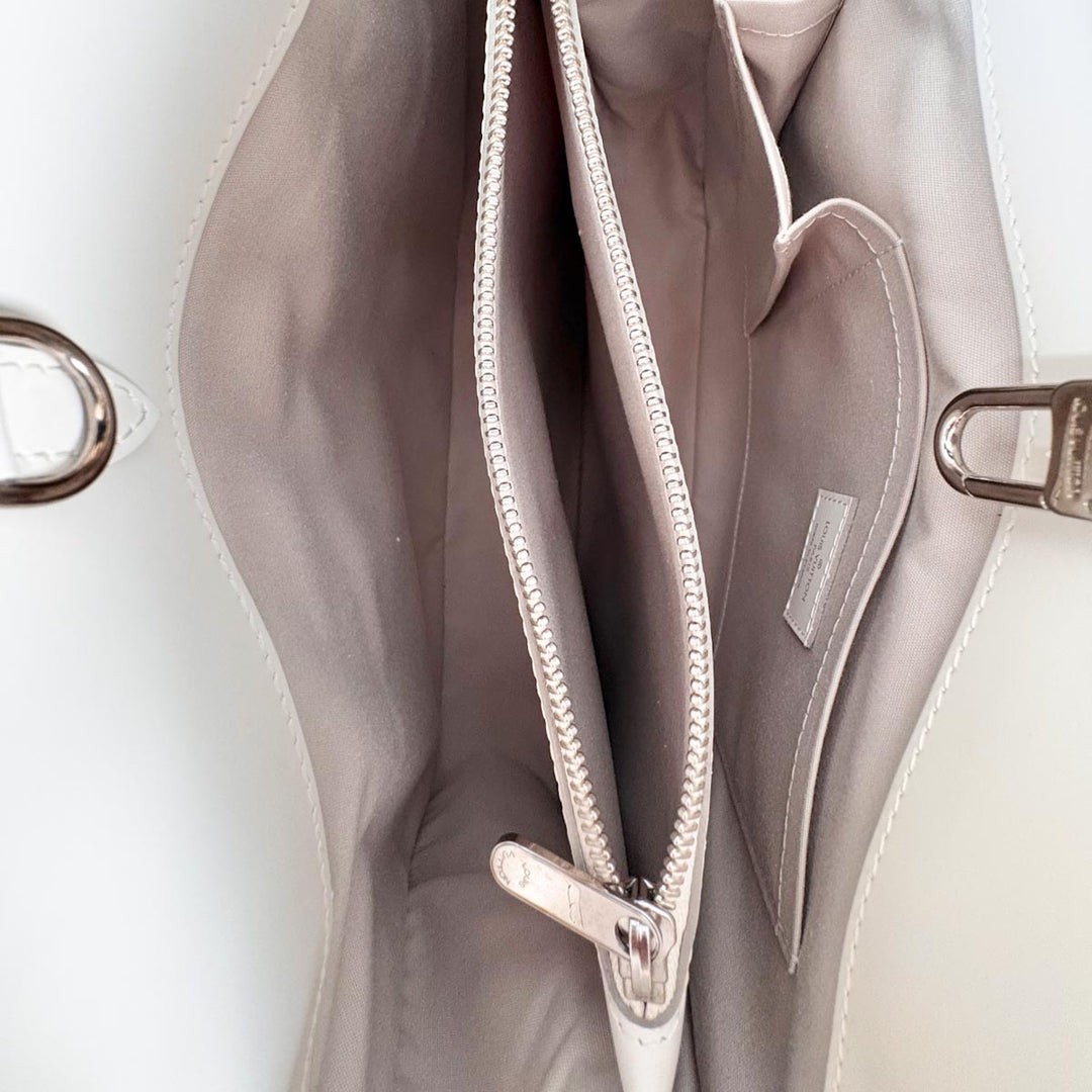 Louis Vuitton Passy Ivory Tote Bags