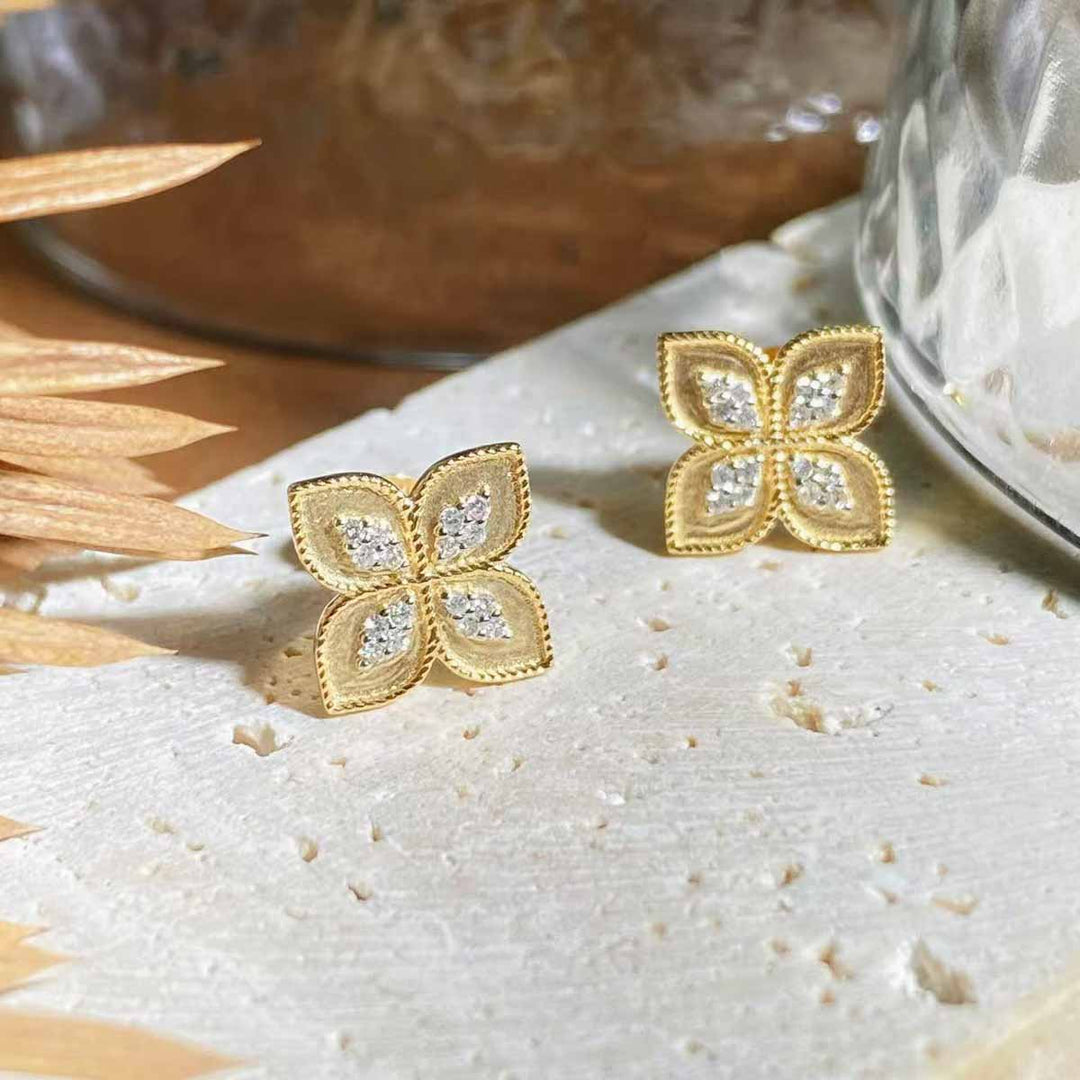 White Diamond Four Leaf Clover Earrings D0.14ct,18K