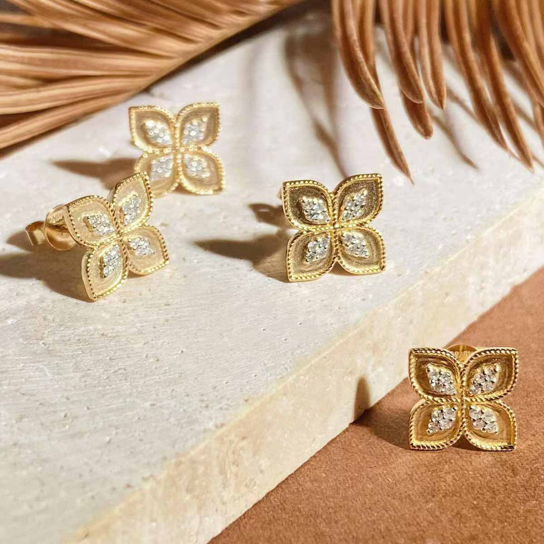 White Diamond Four Leaf Clover Earrings D0.14ct,18K