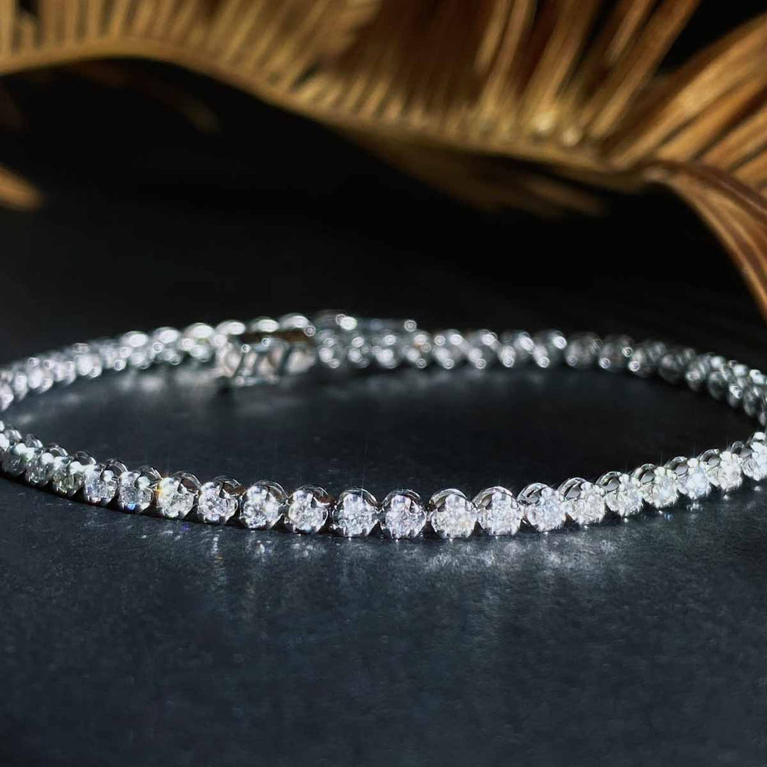 White Diamond Tennis Bracelet D1.50ct. 18K F-G