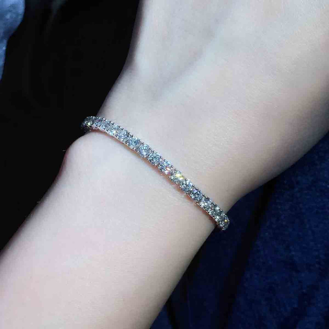 White Diamond Tennis Bracelet D6.96ct,18K F-G VS