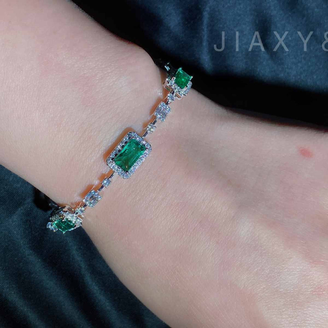 Emerald Diamond Bracelet D4.81ct d1.79ct. 18K