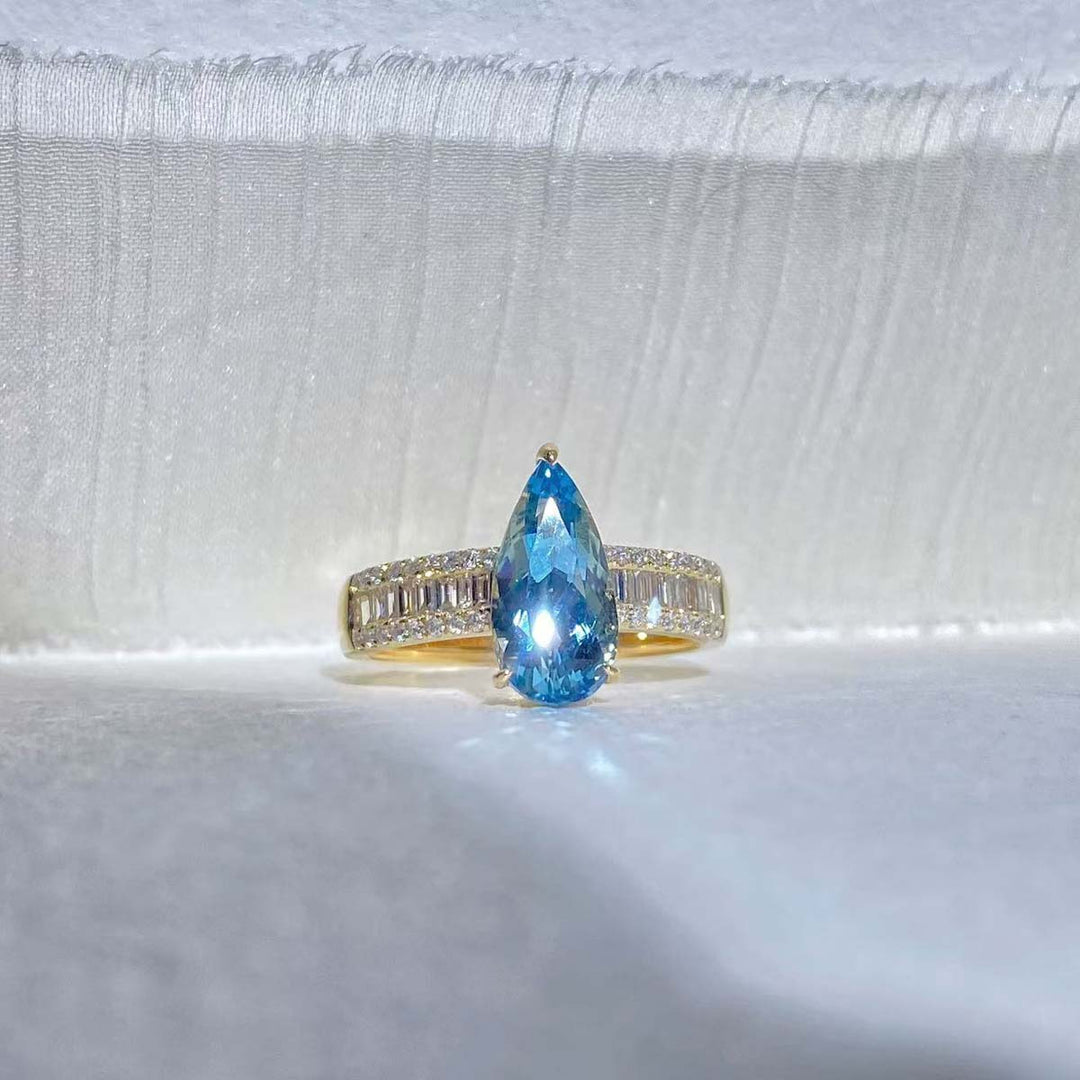 Aquamarine Ring D1.83ct d0.48ct. 18K, Exceptional Santa Maria