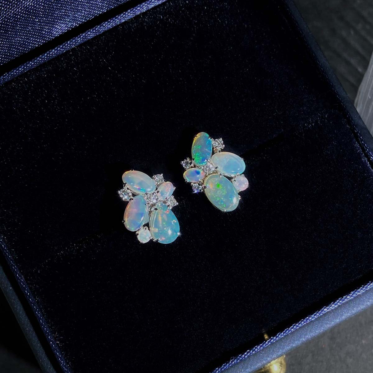 Australia Opal Earrings D1.30ct d0.09ct,18K