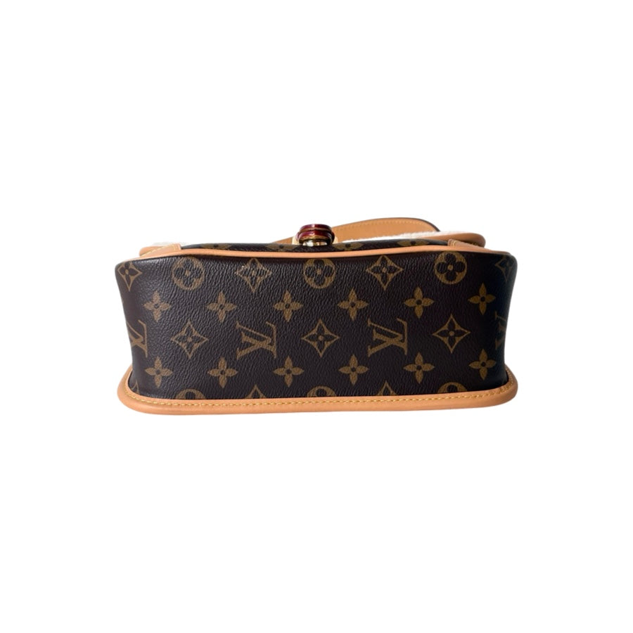 Louis Vuitton Monogram Canvas&Shearling Cozygram Diane Bags