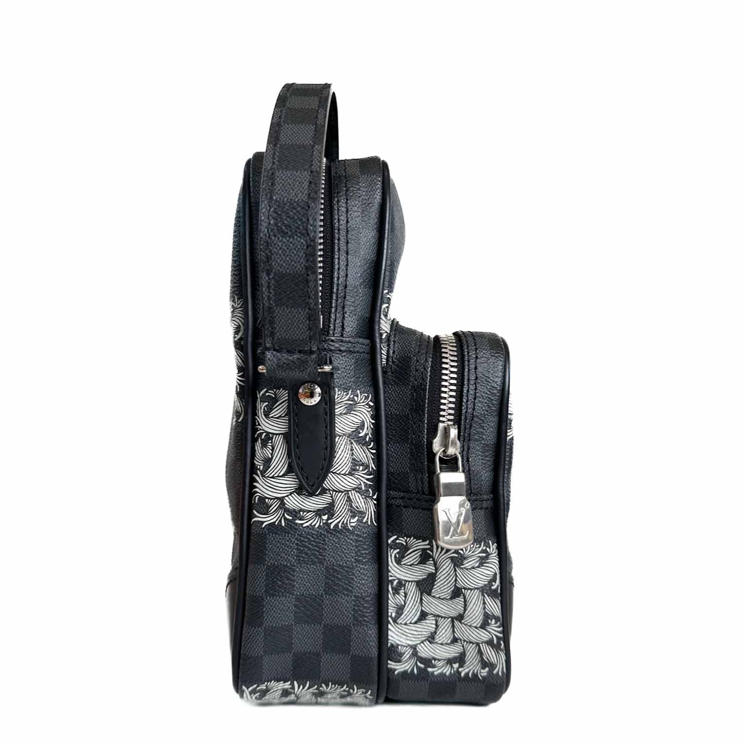 louis vuitton backpack christopher nemeth damier graphite Amazon x Bag Kenley Colorway:Parakeet - MSS41 It is so big.