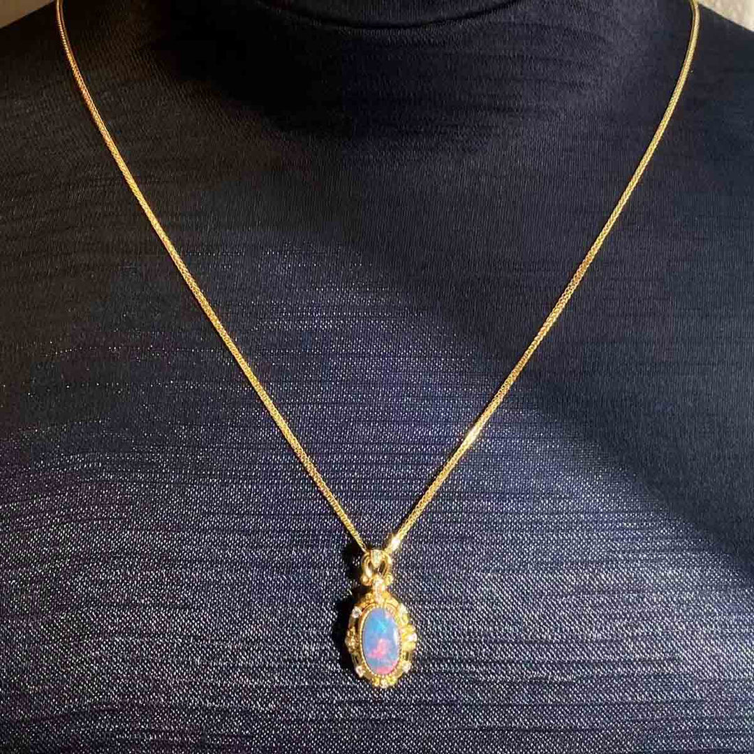 Natural Australia Black Opal Necklace D1.00ct d0.07ct, 18K