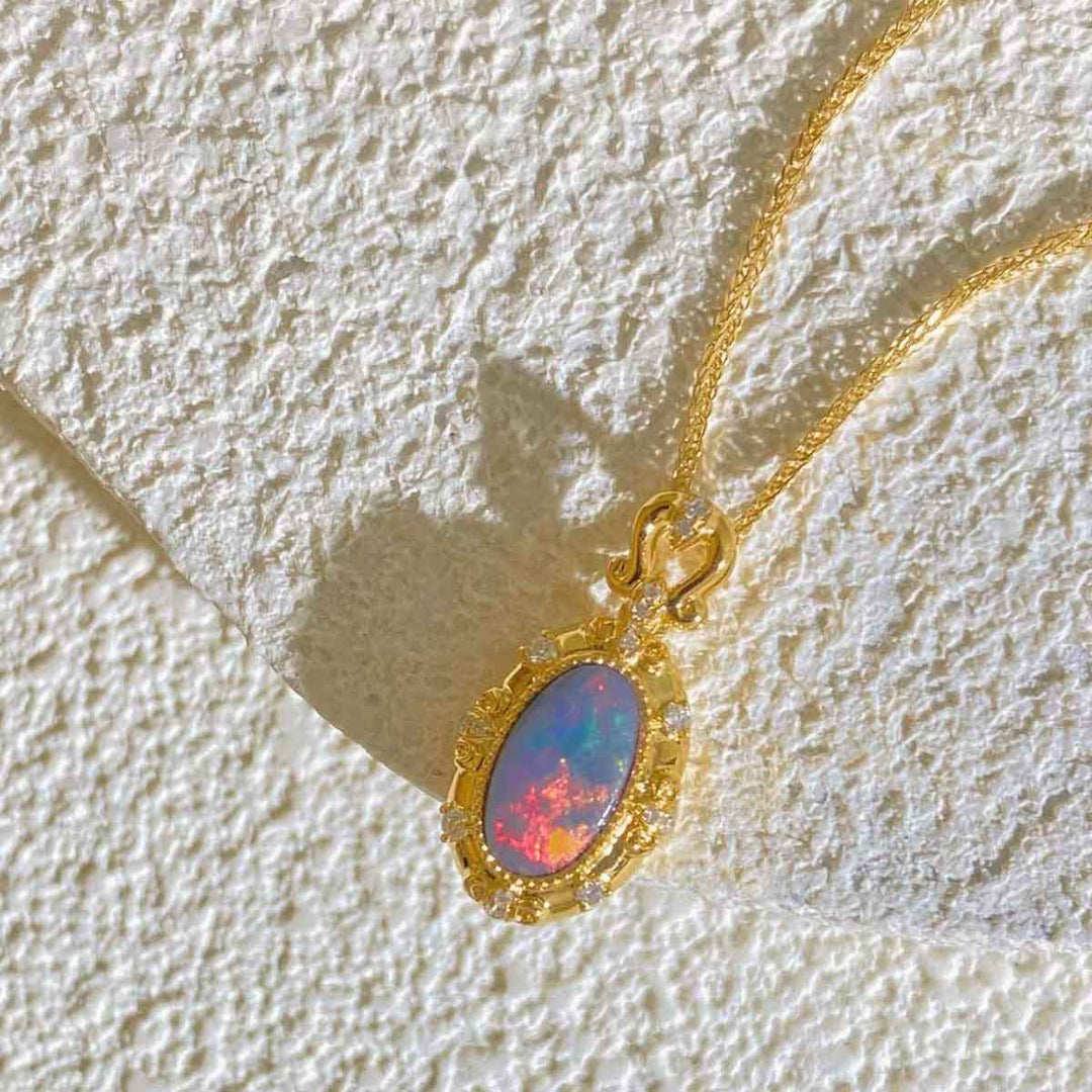 Natural Australia Black Opal Necklace D1.00ct d0.07ct, 18K