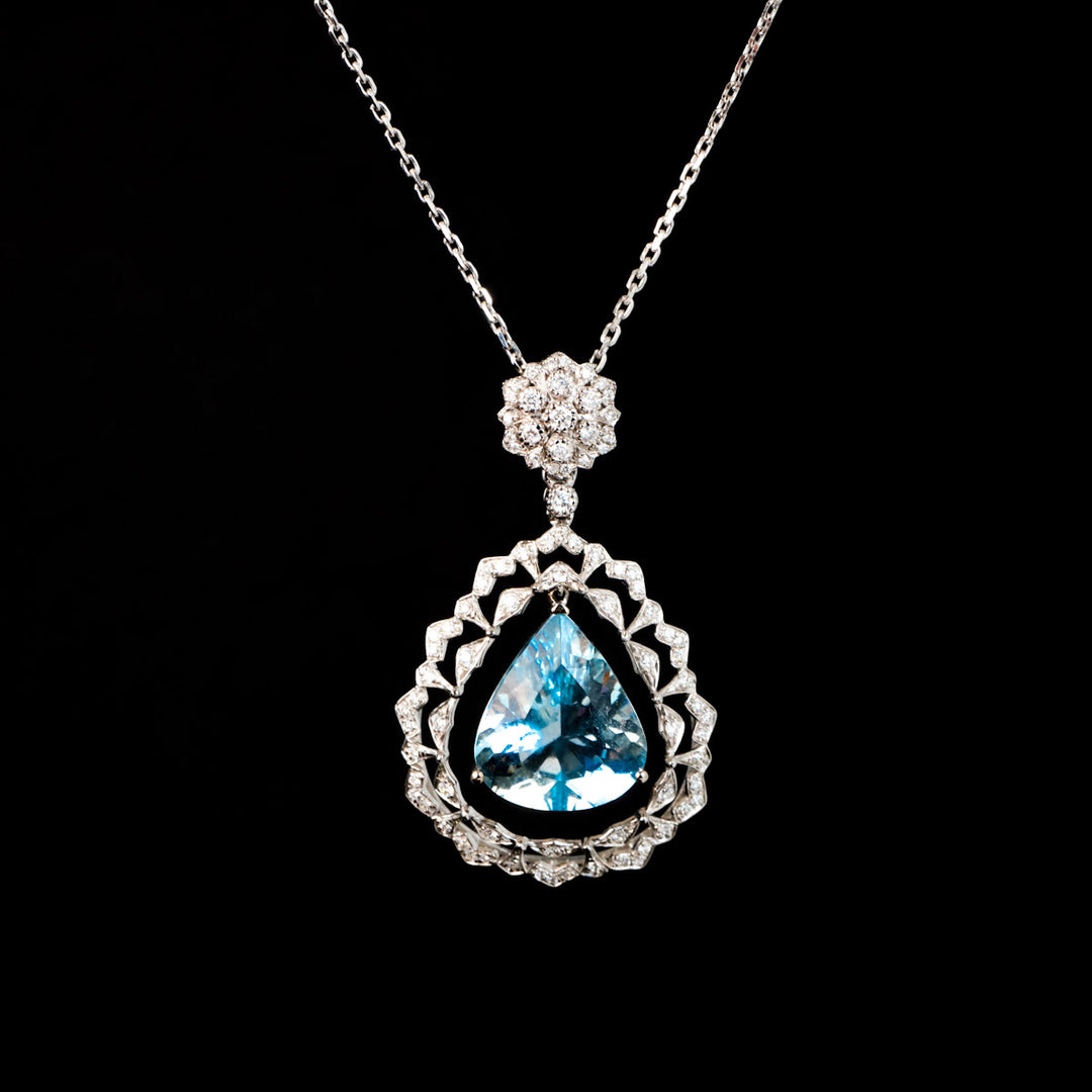 Natural Aquamarine Stone Pendant D4.41ct, Diamond d0.32ct. 18K Gold 5A