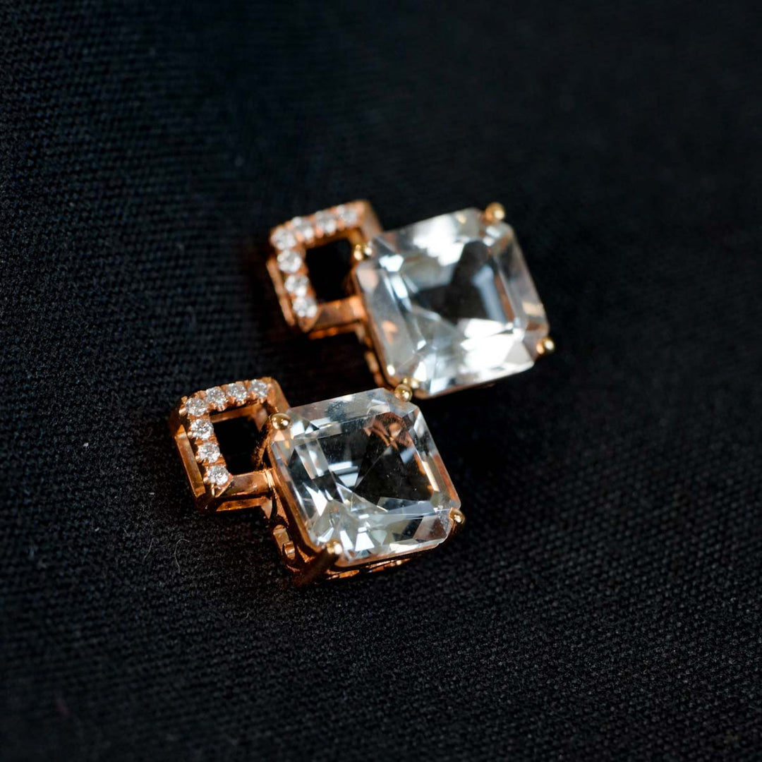 Natural Aquamarine Stone Stud Earrings D4.66ct, Diamond d0.09ct. 18K Stone
