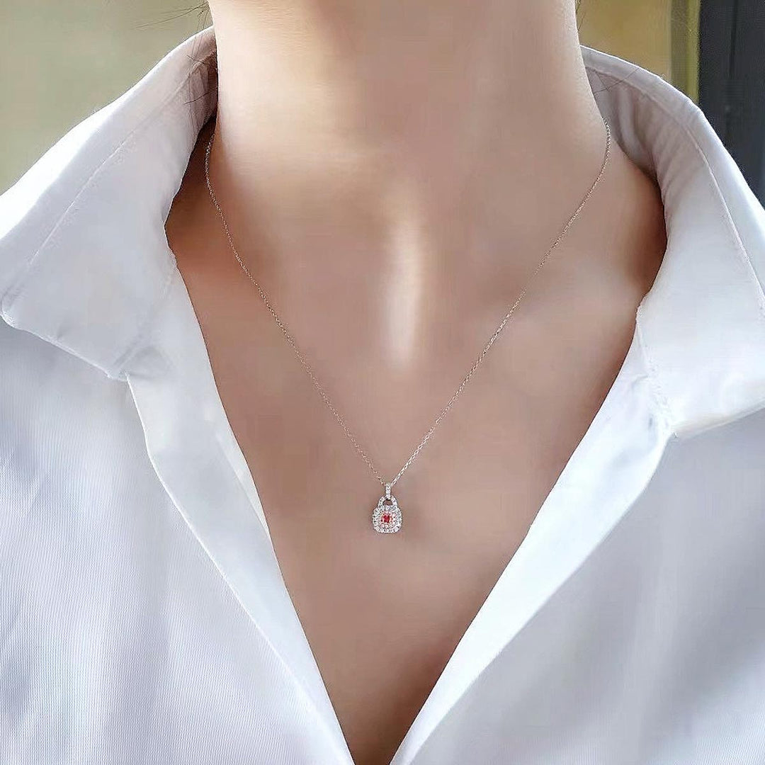 Natural Pink Diamond Lock-Shaped Necklace D0.054, d0.13ct 18K Stone