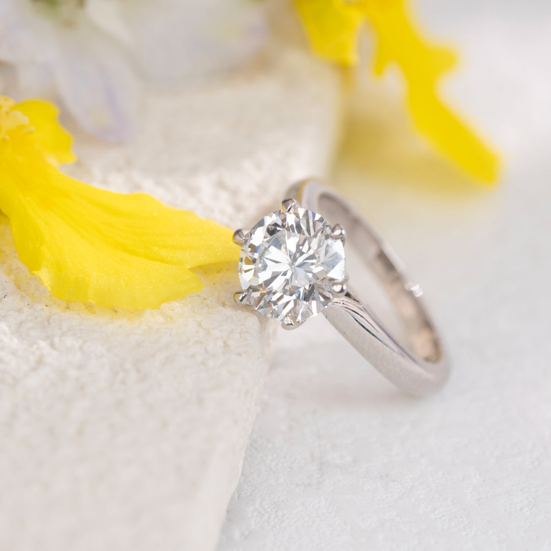 Natural White Diamond Ring 2.2ct D VS2 3EX N 18K Gold GIA