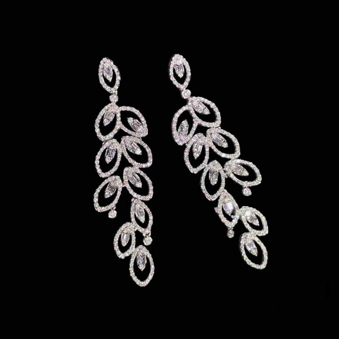 White Diamond Long Leaf Earrings D1.20ct 18K