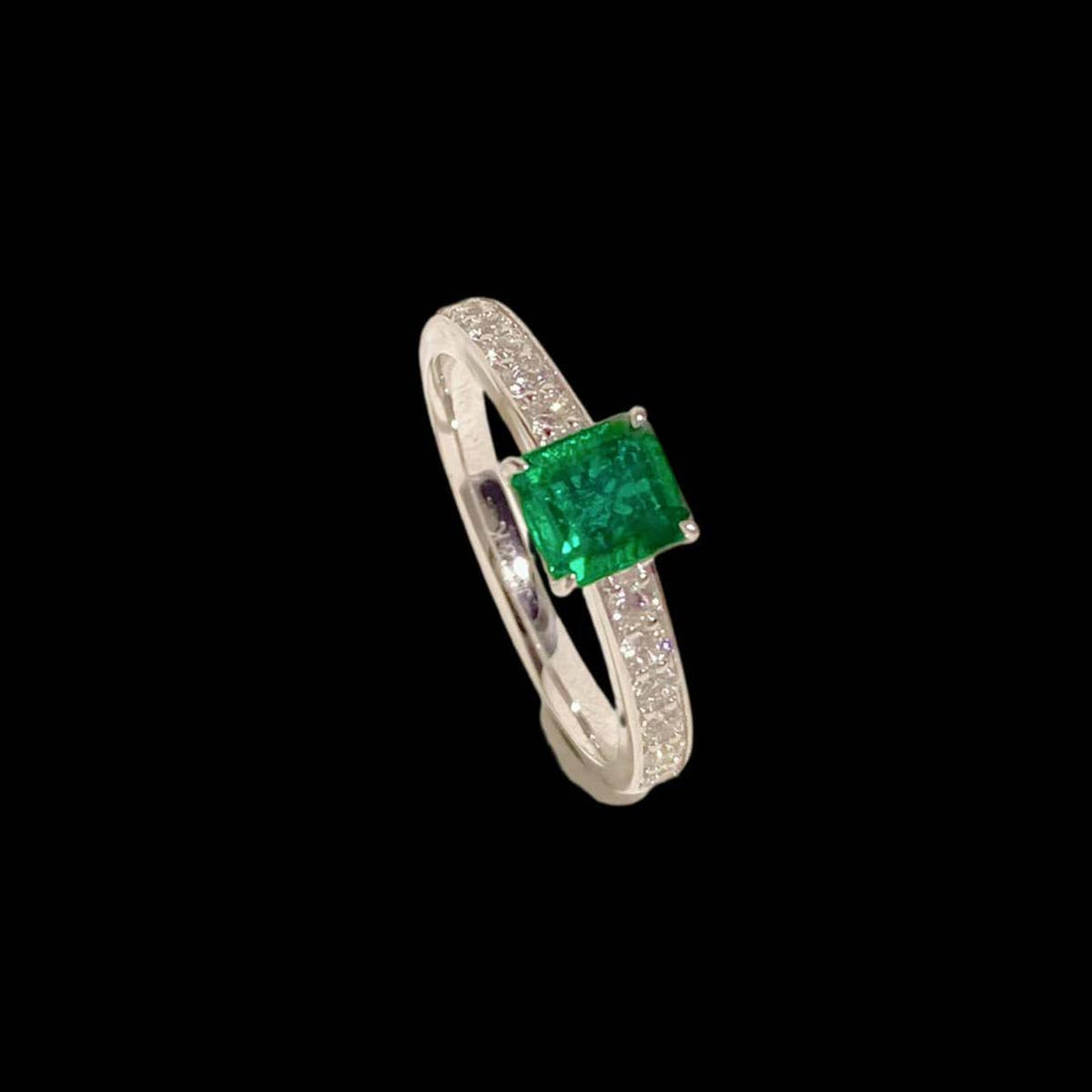 Emerald Ring D0.69ct d0.31ct 18K Zambia