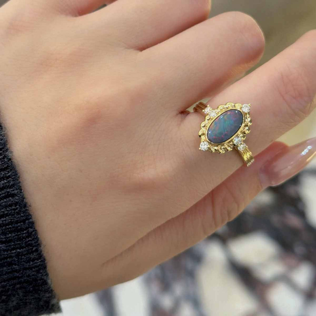 Natural Australia Black Opal Ring D1.08ct d0.25ct, 18K