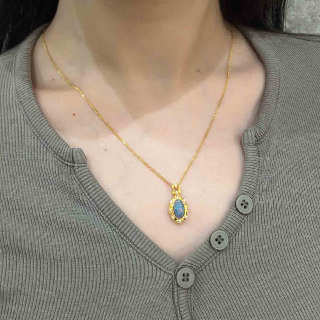 Natural Australia Black Opal Necklace D1.00ct d0.07ct, 18K