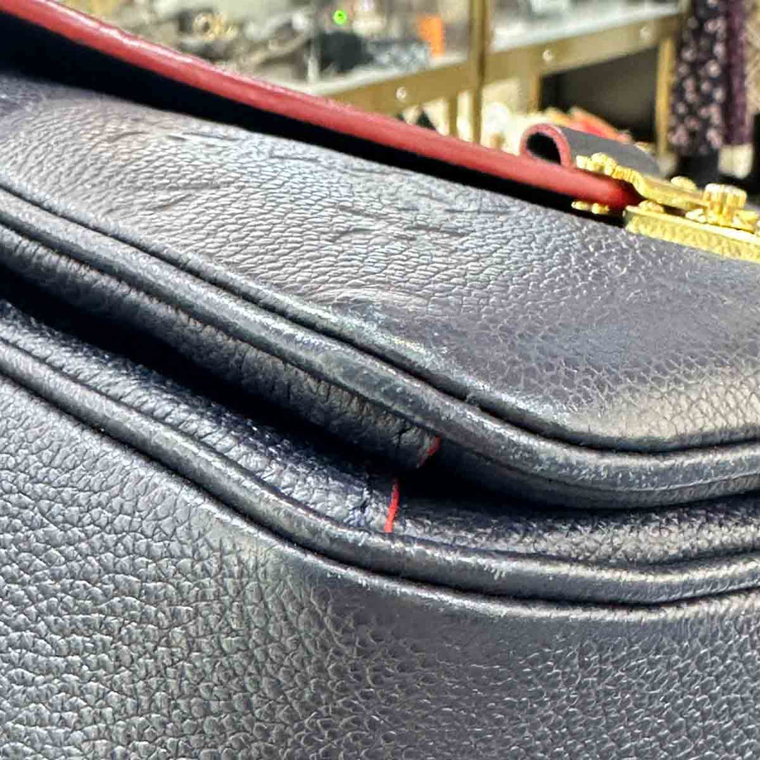 Louis Vuitton Pochette Métis Calfskin Navy