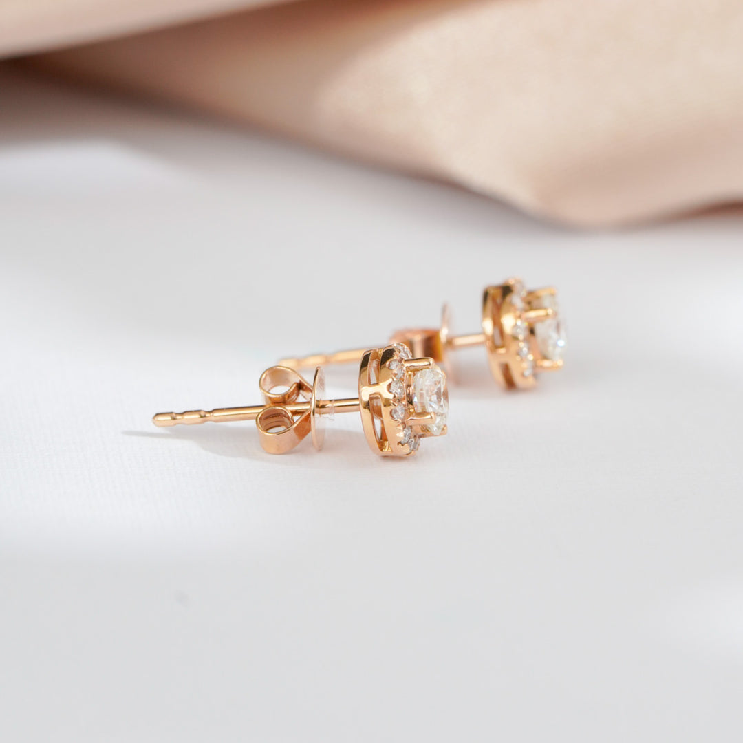 Natural White Diamond Earrings Studs D0.53ct d0.14ct, 18K Gold