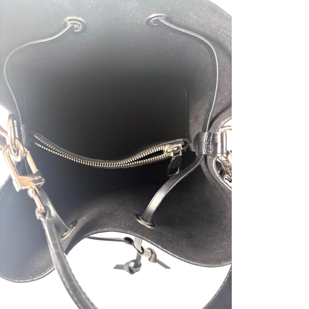 Louis Vuitton Neonoe Mm Black Epi Bag