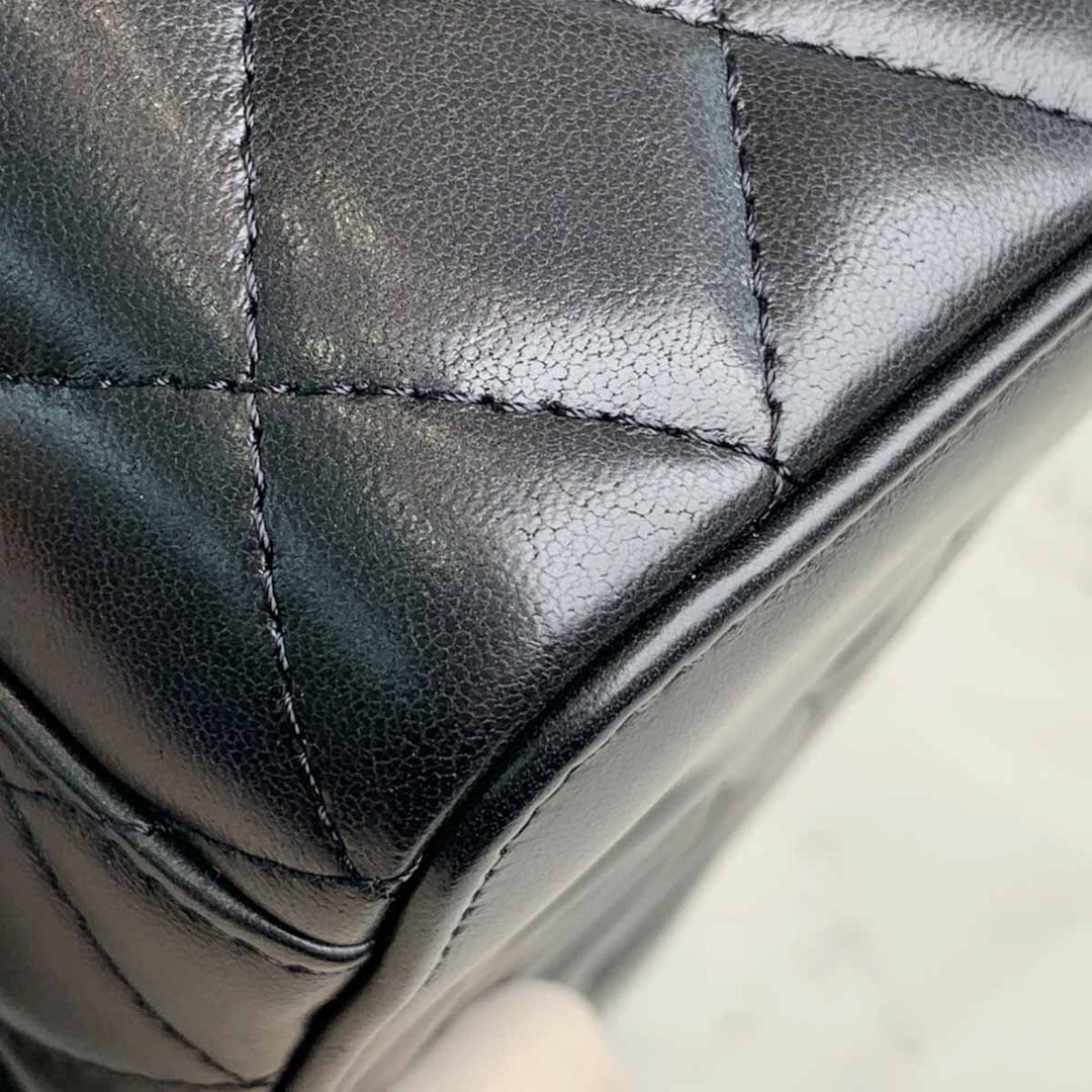 Chanel Vanity Box Black with Pearl Crush