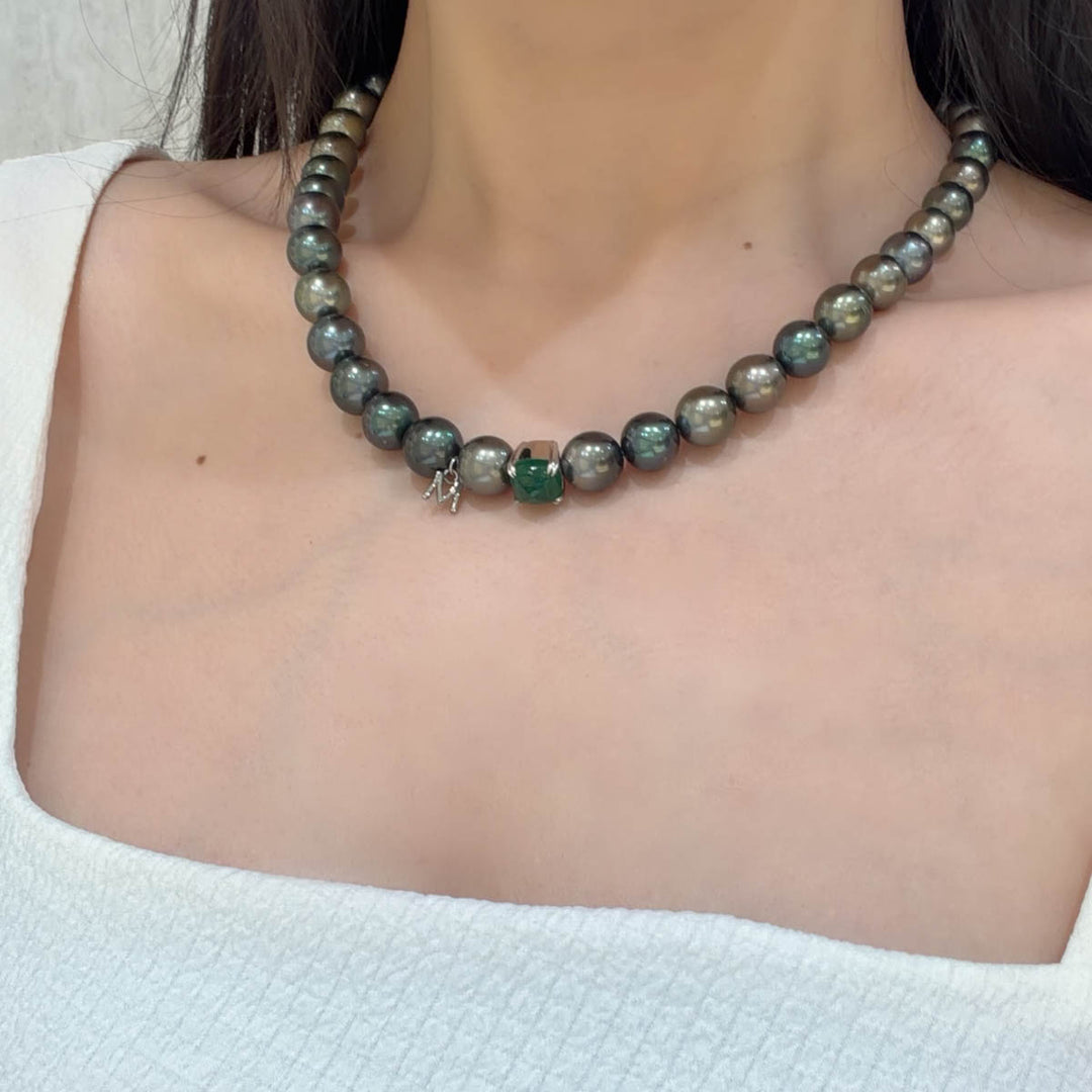 Tahiti Black Pearl and Emerald Necklace,8-11mm,d 3.23ct,18K