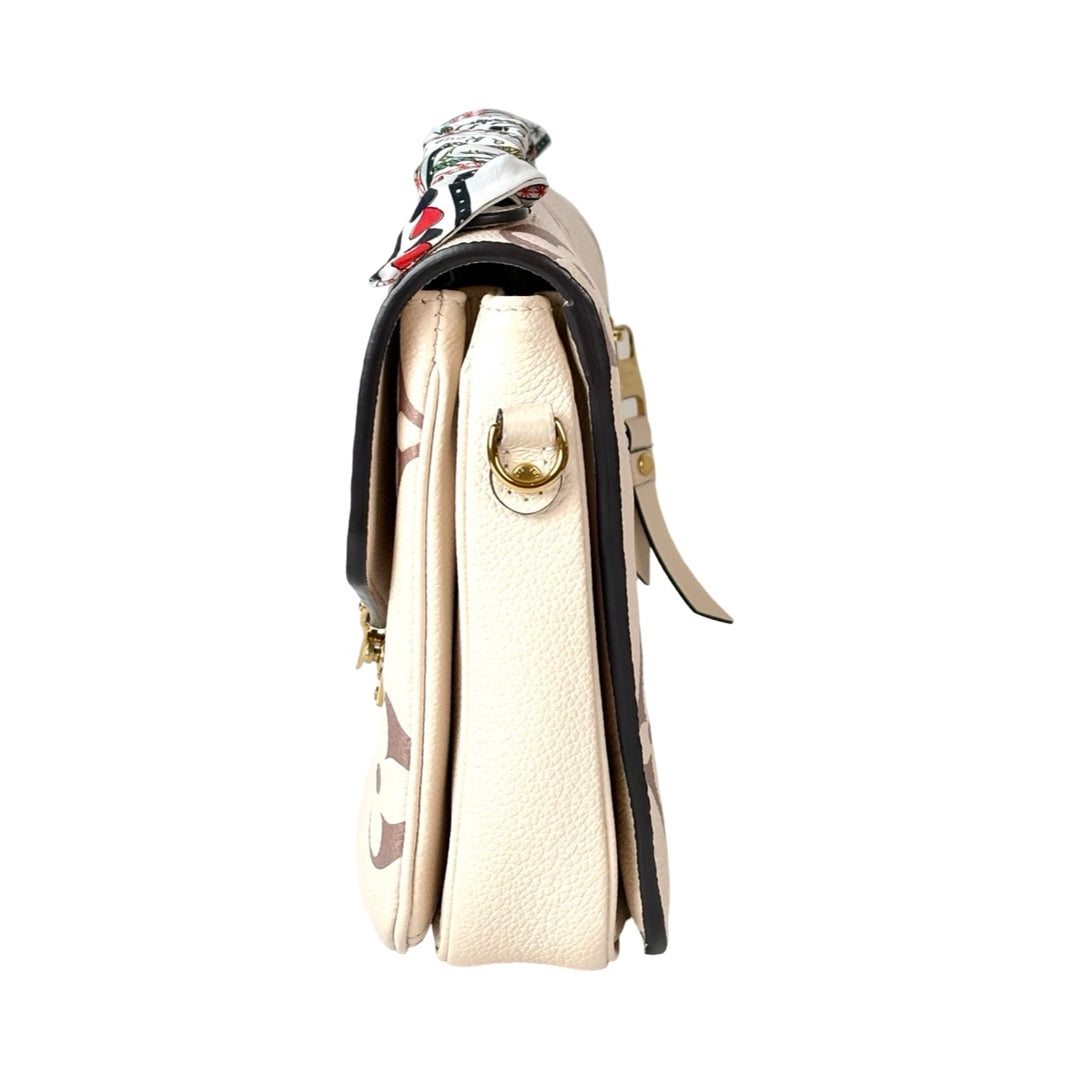 Louis Vuitton Cream Pochette Métis Bag