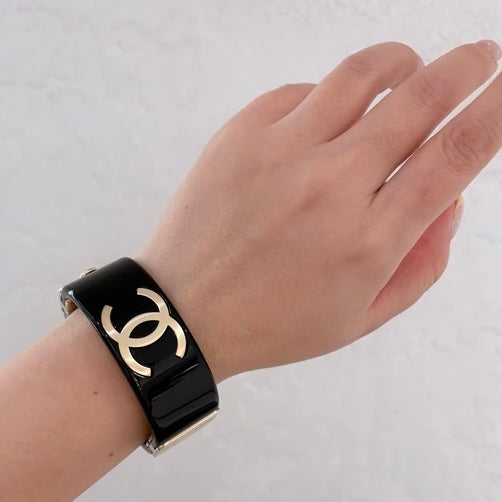 Chanel Black And Gold CC Logo Bangle S